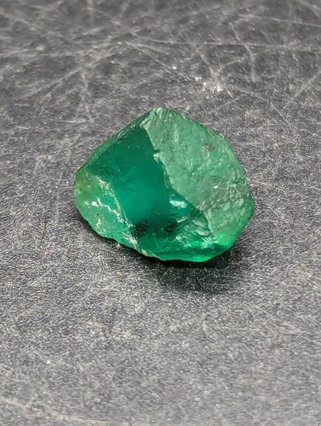 Beryl var. Emerald