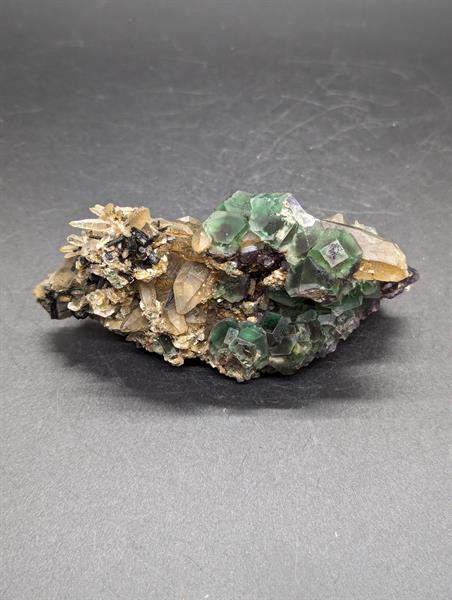 Fluorite / Quartz / Schorl / Mica