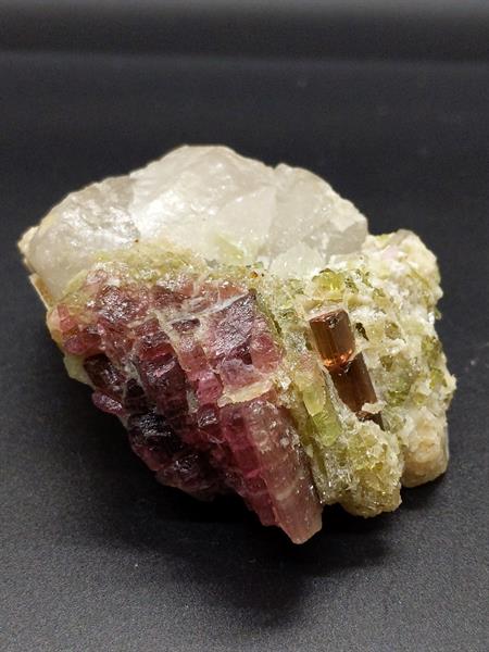 Quartz / Tourmaline var. Elbaite