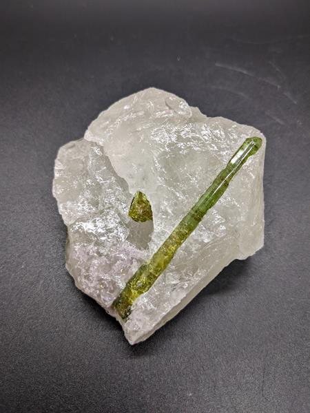 Tourmaline var. Elbaite / Quartz