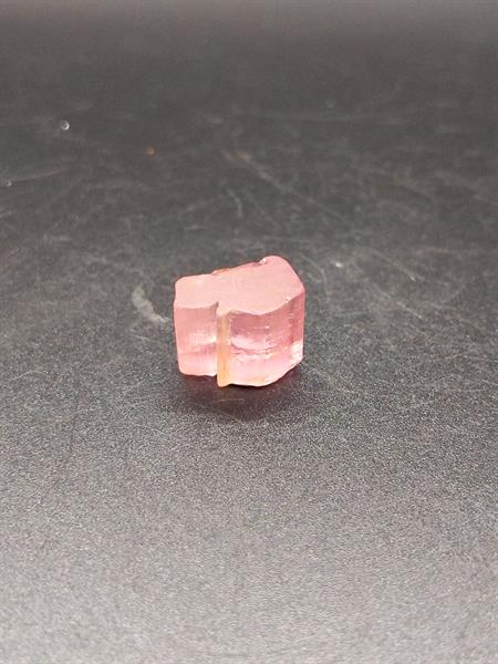 Tourmaline var. Pink